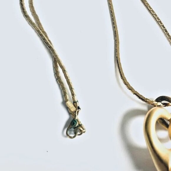 Vintage Monet Open Heart Pendant Necklace Gold Tone 28" Chain Faux Pearl - Picture 7 of 7